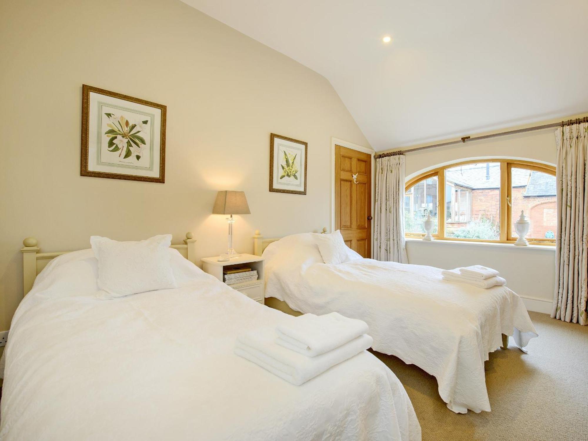 The Stables At Weedon Hill Farm Villa Church Stowe Bagian luar foto